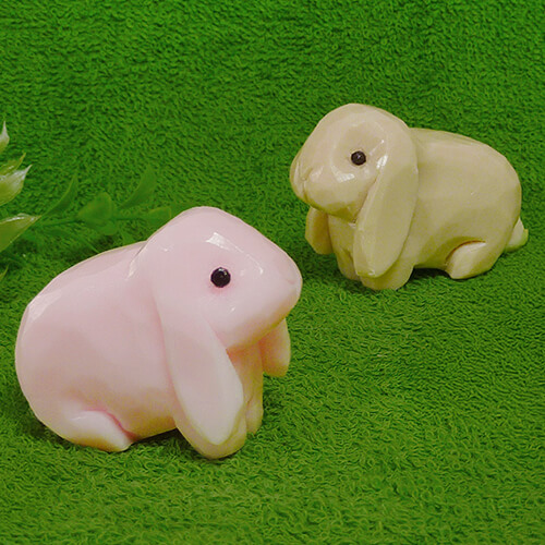 垂れ耳うさぎ（ロップイヤー）